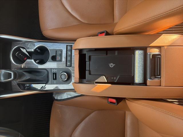 used 2020 Toyota Highlander car, priced at $32,874