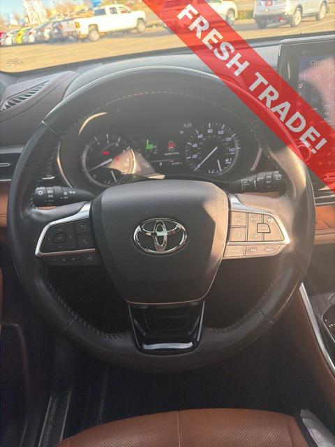 used 2020 Toyota Highlander car, priced at $32,874