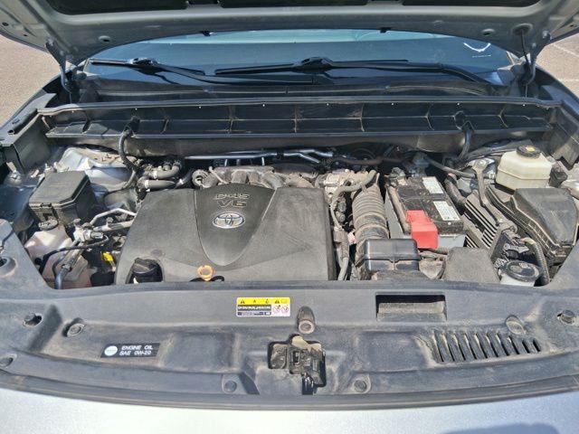 used 2021 Toyota Highlander car, priced at $26,874