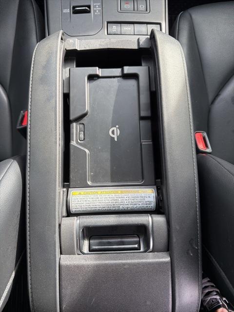 used 2022 Toyota Highlander car, priced at $34,874