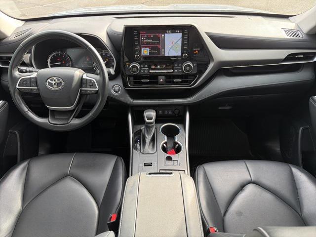 used 2022 Toyota Highlander car, priced at $34,874
