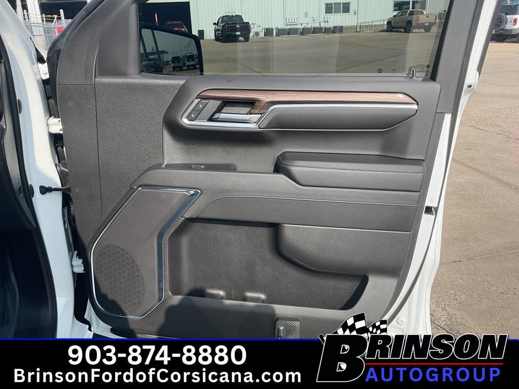 used 2024 Chevrolet Silverado 1500 car, priced at $29,990