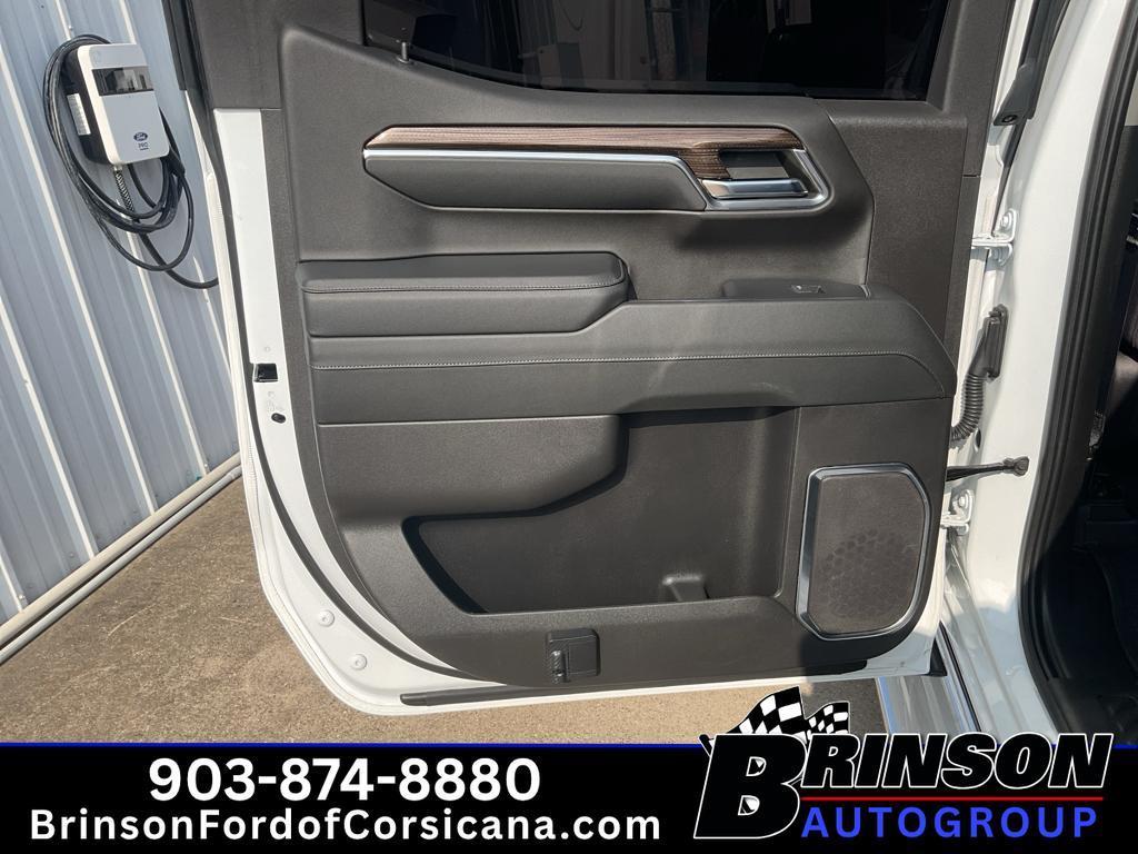 used 2024 Chevrolet Silverado 1500 car, priced at $29,990