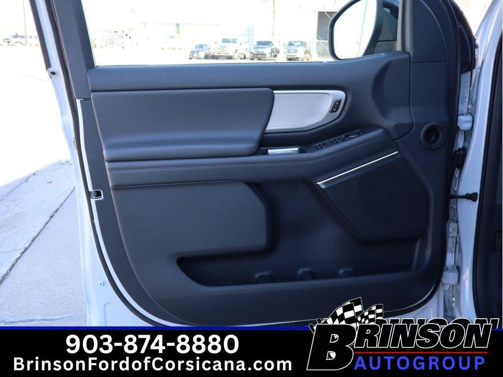 new 2026 Ford Expedition car, priced at $61,969