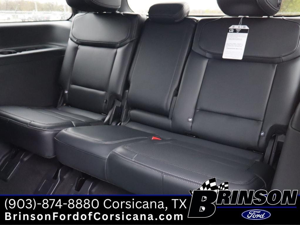 new 2025 Ford Expedition car, priced at $76,969