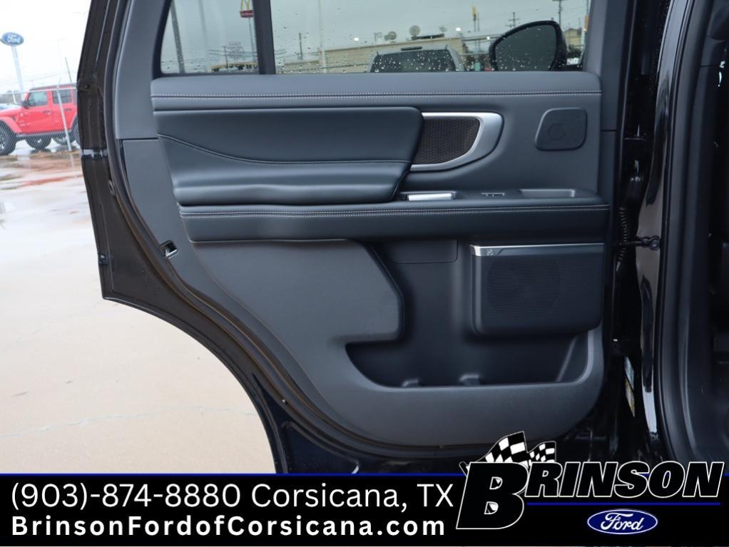 new 2025 Ford Expedition car, priced at $76,969