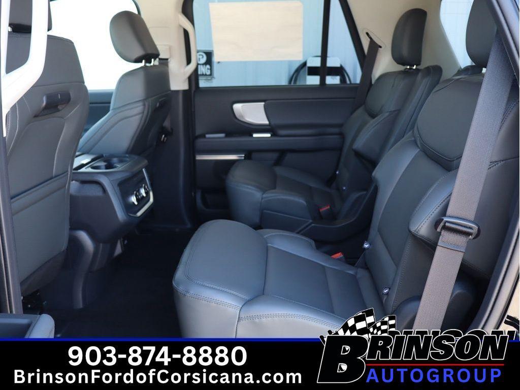 new 2026 Ford Expedition car, priced at $62,469