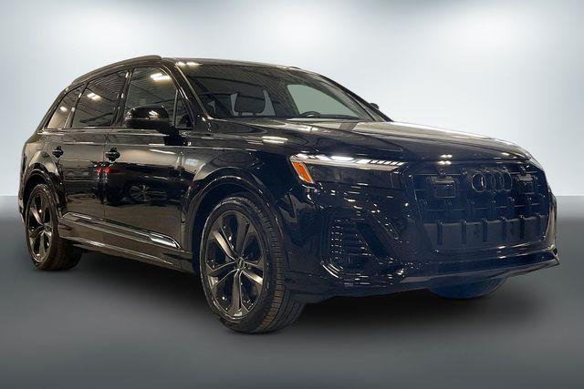 used 2025 Audi Q7 car, priced at $68,118