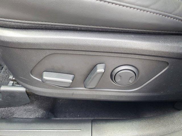 used 2025 Kia Sorento car, priced at $31,599