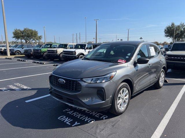 used 2025 Ford Escape car, priced at $21,657