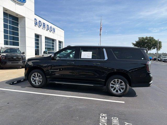 used 2025 Chevrolet Suburban car, priced at $72,674