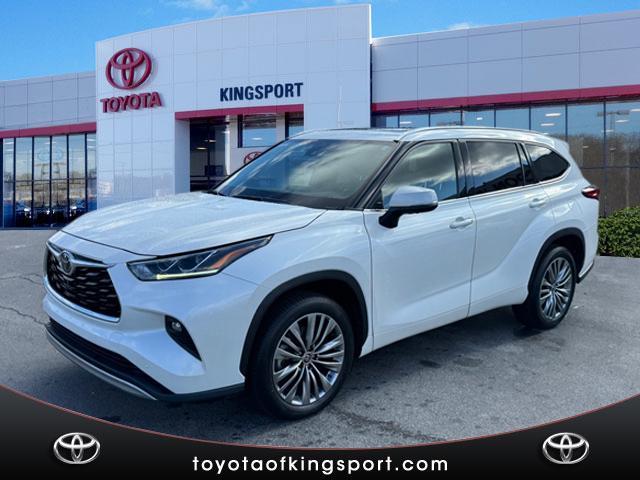used 2021 Toyota Highlander car, priced at $33,997