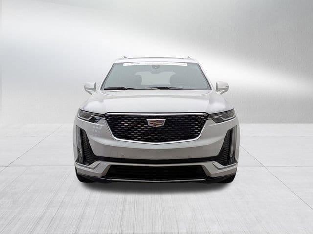 used 2025 Cadillac XT6 car, priced at $43,275