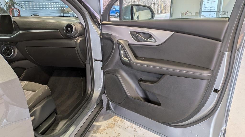 used 2025 Chevrolet Blazer car, priced at $30,498