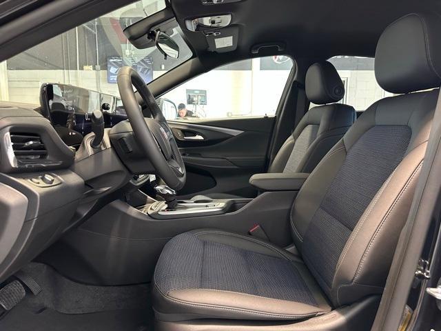 new 2025 Buick Envista car, priced at $27,665