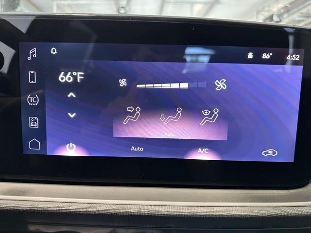 new 2025 Buick Envista car, priced at $27,665