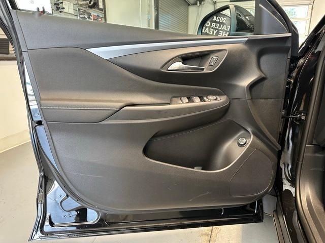 new 2025 Buick Envista car, priced at $27,665