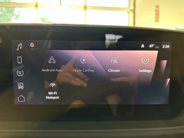 new 2025 Buick Envista car, priced at $27,665