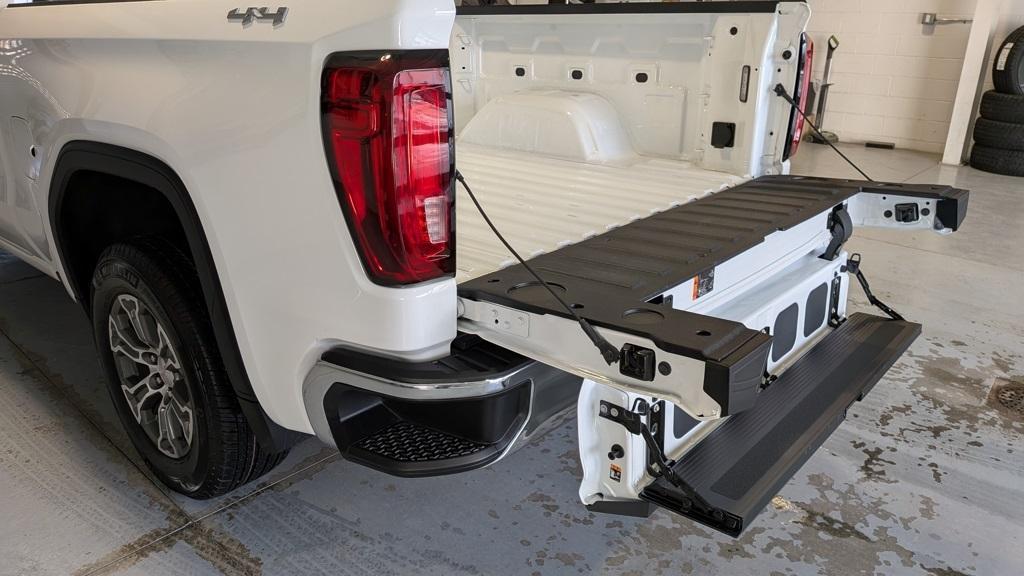 used 2025 GMC Sierra 1500 car, priced at $51,998