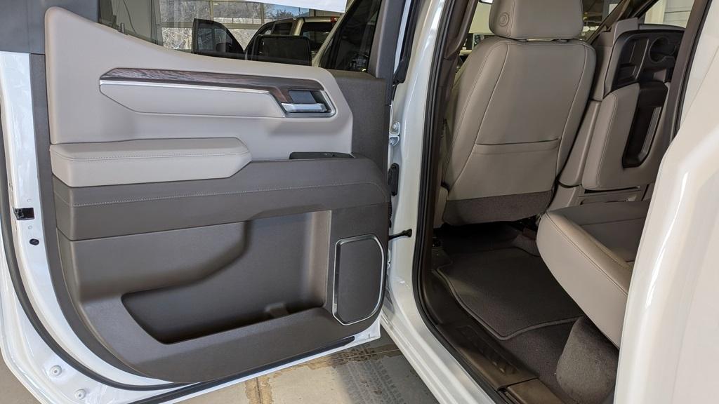 used 2025 GMC Sierra 1500 car, priced at $51,998