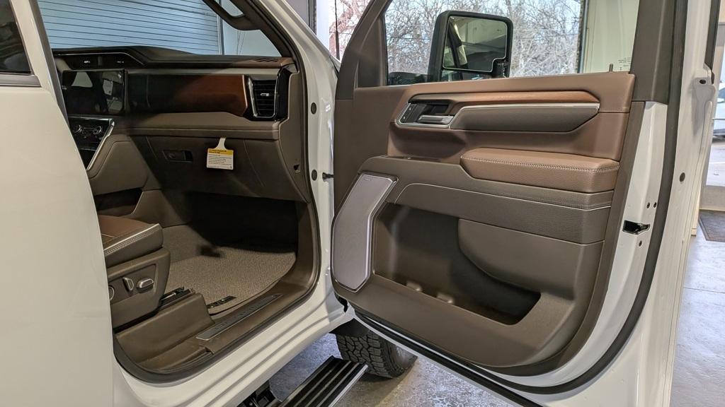 new 2026 GMC Sierra 2500 car, priced at $92,930