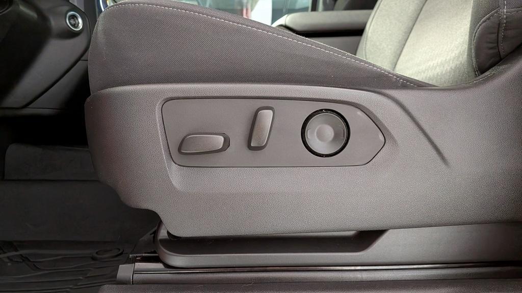 used 2023 Chevrolet Silverado 1500 car, priced at $38,999