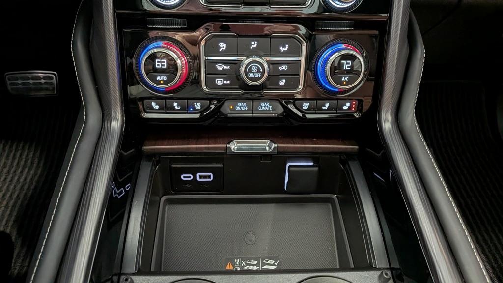 used 2024 GMC Yukon car, priced at $83,997