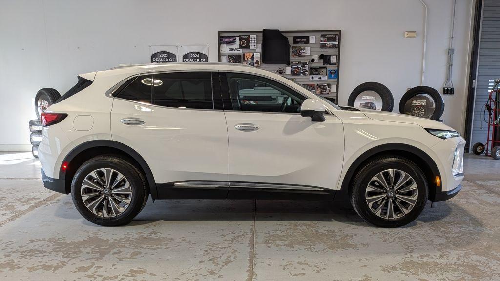 used 2024 Buick Envision car, priced at $24,995
