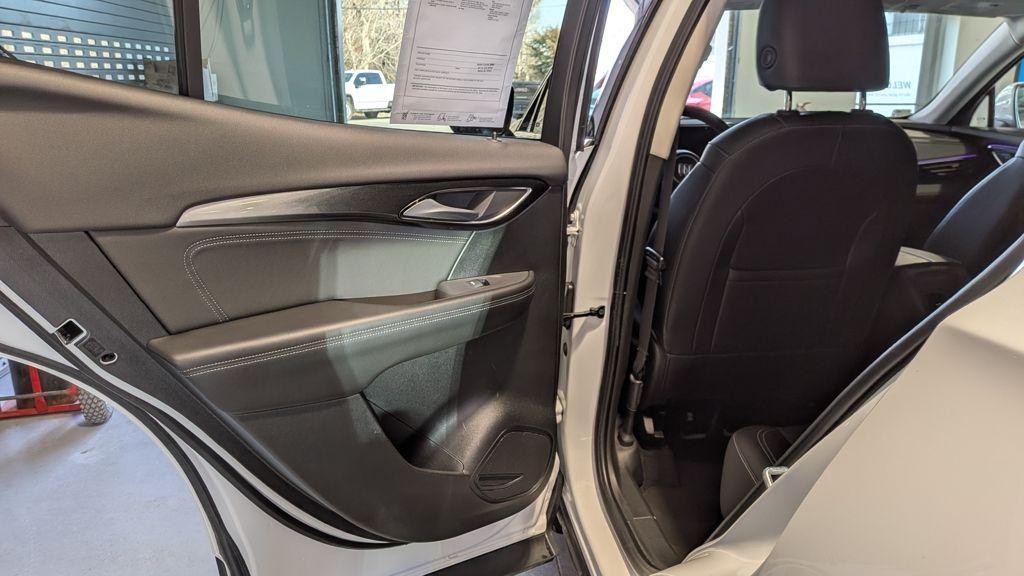 used 2024 Buick Envision car, priced at $24,995