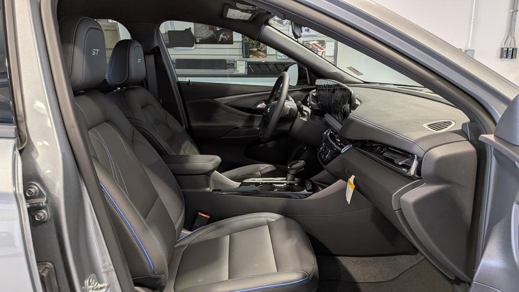 new 2026 Buick Envista car, priced at $30,325