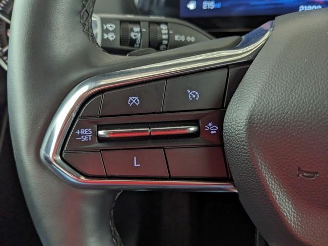 used 2025 Chevrolet Equinox car, priced at $25,499