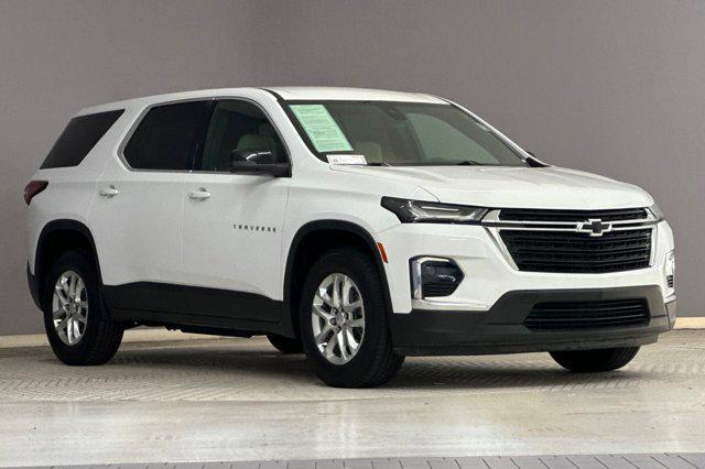 used 2022 Chevrolet Traverse car, priced at $20,998