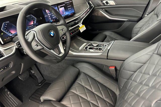 new 2026 BMW X7 car, priced at $89,100
