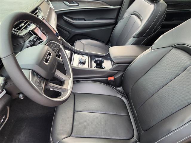 new 2025 Jeep Grand Cherokee car, priced at $47,182