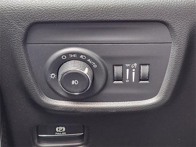 new 2025 Jeep Grand Cherokee car, priced at $47,182