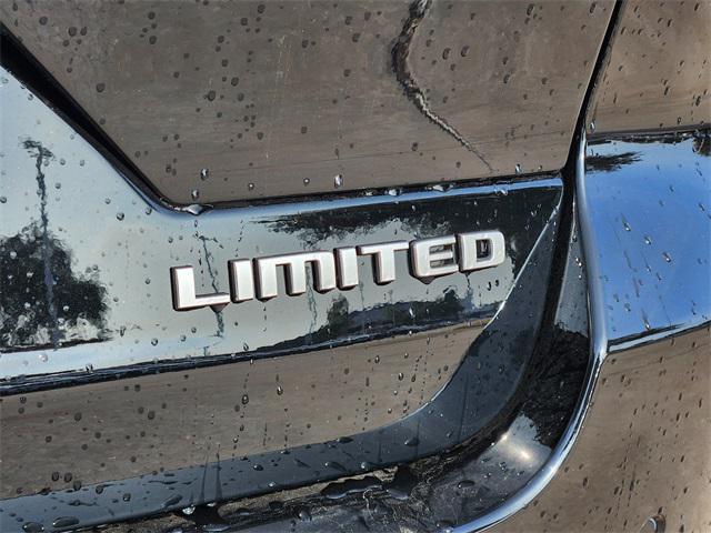 new 2025 Jeep Grand Cherokee car, priced at $47,182