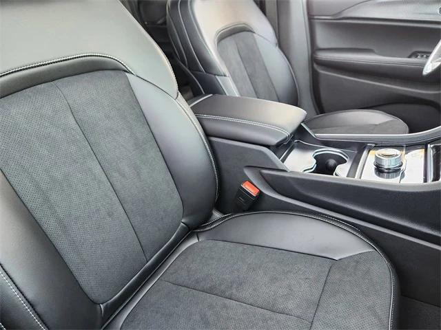 new 2025 Jeep Grand Cherokee car, priced at $42,941