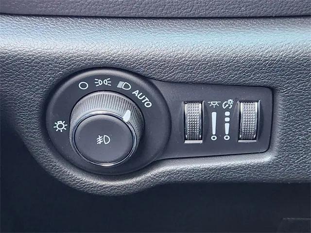 new 2026 Chrysler Pacifica car, priced at $54,085