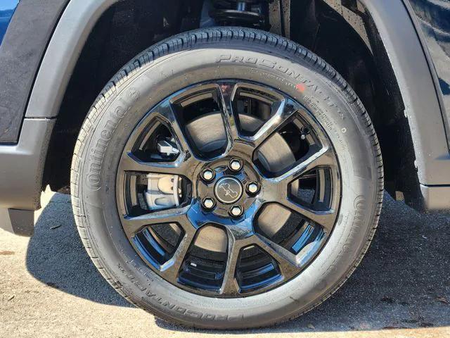 new 2026 Jeep Compass car, priced at $33,205