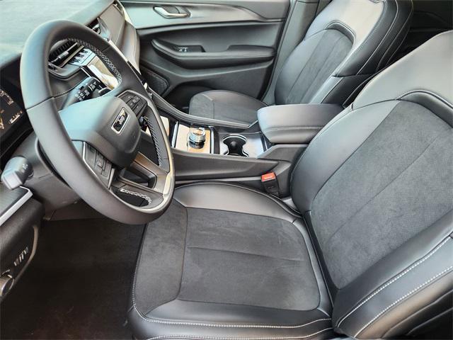 new 2025 Jeep Grand Cherokee car, priced at $41,387