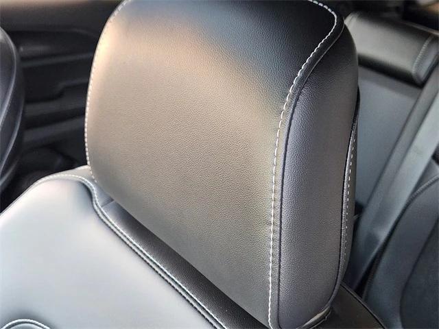 new 2025 Jeep Grand Cherokee car, priced at $44,637