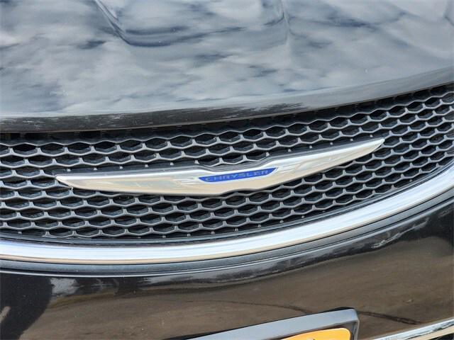 used 2018 Chrysler Pacifica car, priced at $12,997