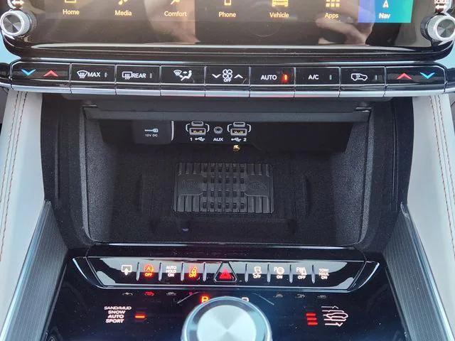 new 2026 Jeep Grand Wagoneer car, priced at $96,680