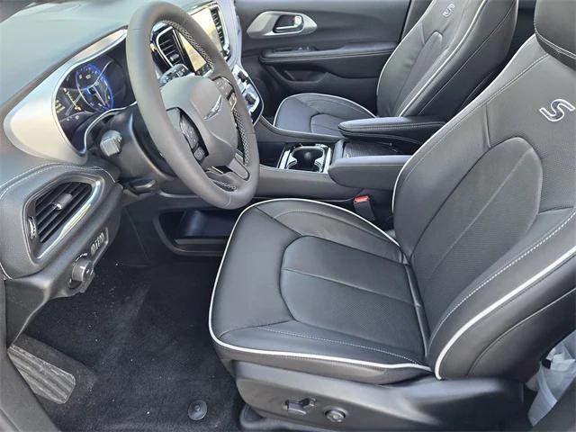 new 2026 Chrysler Pacifica car, priced at $57,430