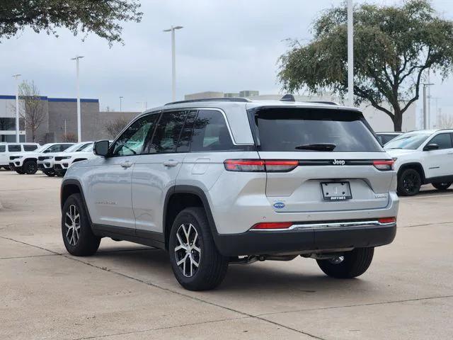 new 2025 Jeep Grand Cherokee car, priced at $44,595