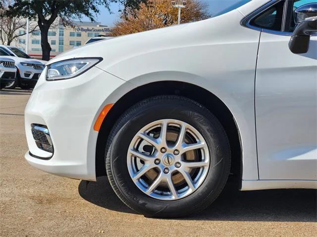 used 2024 Chrysler Pacifica car, priced at $29,649