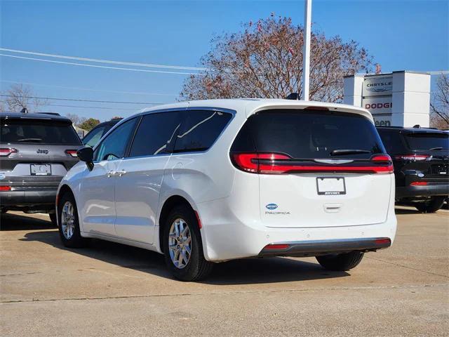 used 2024 Chrysler Pacifica car, priced at $29,649