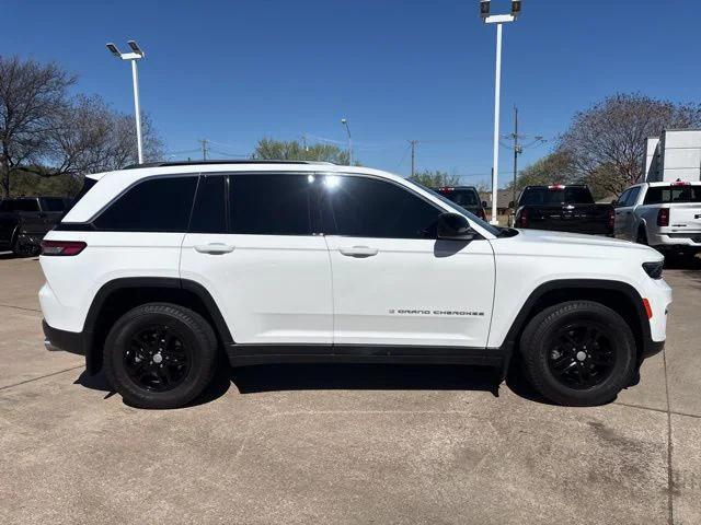 used 2025 Jeep Grand Cherokee car, priced at $30,499