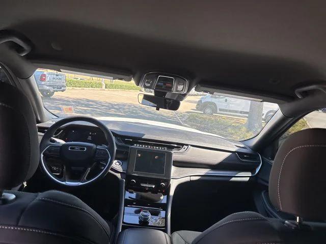 used 2025 Jeep Grand Cherokee car, priced at $30,499