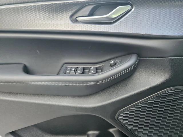 new 2025 Jeep Grand Cherokee car, priced at $32,155